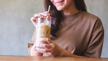 Dieser leckere Protein-Eiskaffee hilft beim Abnehmen