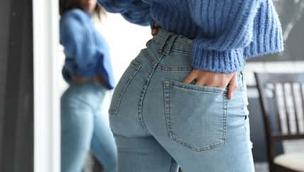Diese Leggings und Jeans betonen deinen Po