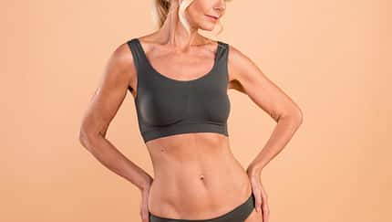 Cropped,Photo,Of,Lady,Wear,Grey,Sport,Lingerie,For,Training