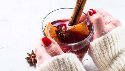 So machst du zuckerfreien Glühwein