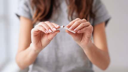 Stop,Smoking,Cigarettes,Concept.,Portrait,Of,Beautiful,Smiling,Girl,Holding