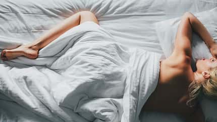 Deshalb solltest du ohne Pyjama schlafen