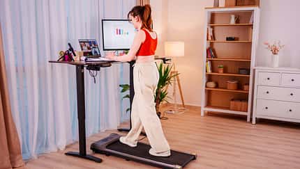 So bleibst du fit auf dem Walking Pad