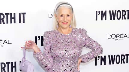 Helen Mirren in einem rosa Kleid bei der 19. jährlichen  L'Oréal Paris Women Of Worth Celebration