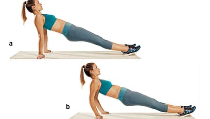 Trainingsplan flacher Bauch: Liegestütze in Rückenlage