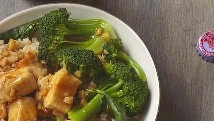 Asiatisches Brokkoli-Huhn mit Reis