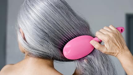 Graue Haare richtig pflegen