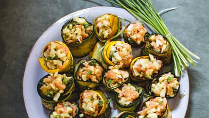 Lachs-Zucchini Röllchen