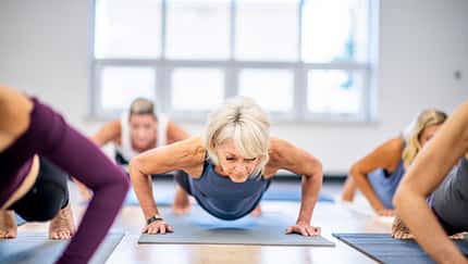Widerstands-/Krafttraining bei älteren Frauen