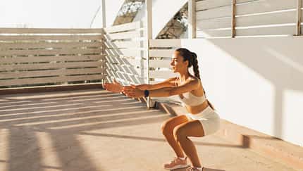 gettyimages/Oleg Breslavtsev Alltagsfitness-Übung