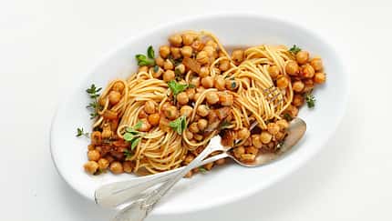 Pasta mit Kichererbsen-Sauce