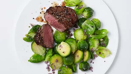 Rinderfilet mit Rosenkohl