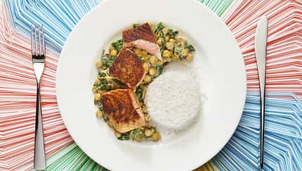 Kichererbsen-Curry mit Lachs