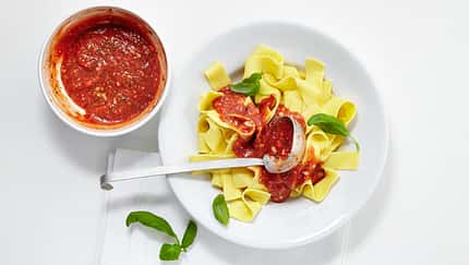 Vegane Pasta mit Mandel-Sauce