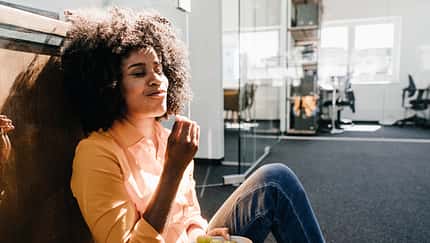 relaxed,Grape,eating,break,woman,food and drink,Fruit,people,Adults,Office,occupation,businesswoman,curly,Bowl,shirt,holding,smiling,sitting,enjoying,content,individuality,Lifestyles,modern,agency,floor,loft,indoors,portrait,day,eyes closed,casual,orange,business,copy space,Independence,relaxation,healthy eating,confidence,healthy,getting away from it all,snack,resting,employee,sitting on ground,freelancer,green grape,work-life balance,Simple Living,office worker,downshifting,young women,one person,25-29 years,African descent,Mixed Race Person,dark-haired,Afro,Germany,Job,business people,pleasure,modernity,service,colour,health,Meal,white collar worker,blouse,young adults,Millennials,20-30 years,dark hair,hairstyle,Photography,Color Image Young woman having a break in office