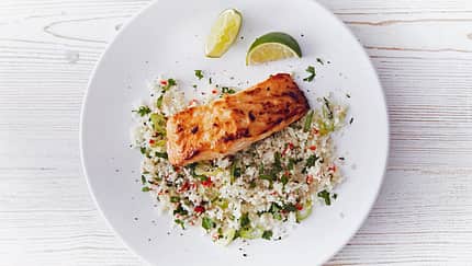 Miso-Lachs mit Blumenkohlreis Miso-Lachs mit Blumenkohlreis