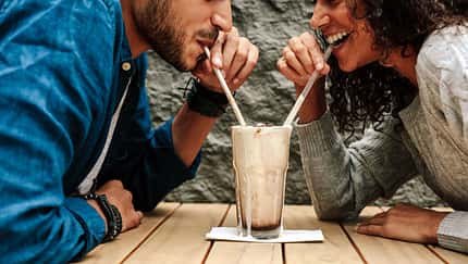 Wie du erfolgreich flirtest und dabei auch noch Spaß hast