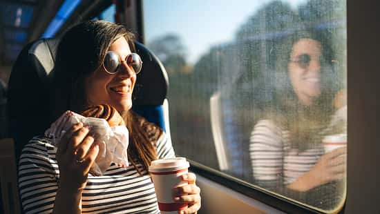 Gesunde Snacks für lange Fahrten und Flüge