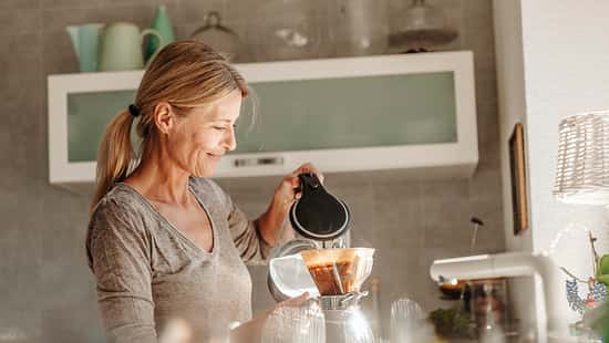Genieße Kaffee bewusst – und bleibe im Alter vital 