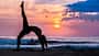 Yoga sur une plage dans les Landes