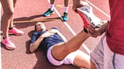 Sportliche Frauen sollten bei der Wahl ihrer Krankenkasse auf Zusatzangebote für Sportler achten
