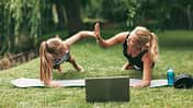 Mutter-Tochter-Workout